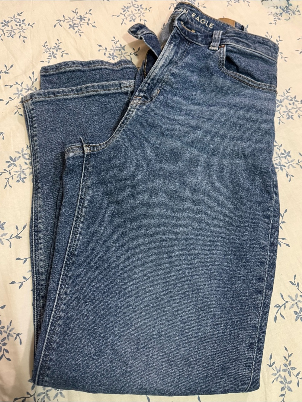 American Eagle Outfitters Women’s Straight-Leg Jeans - Medium Blue Wash